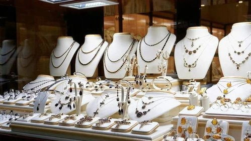 节日期间的珠宝消费趋势